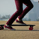 Imagen para el artículo titulado Este nuevo skateboard eléctrico lleva los motores ocultos en las ruedas
